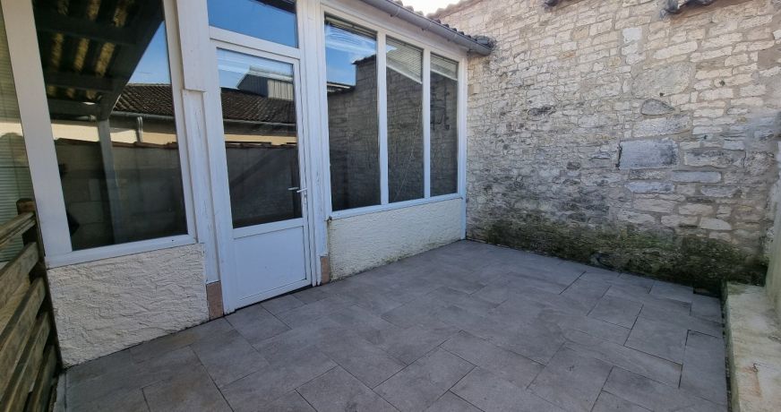 location Maison de ville Jarnac