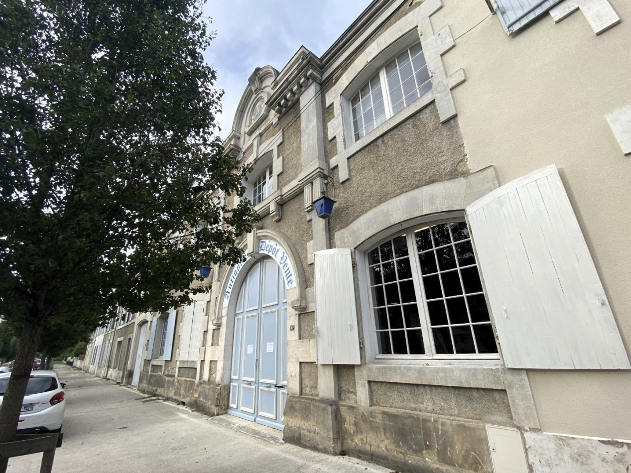 location Bâtiment Gondeville - Photo 2