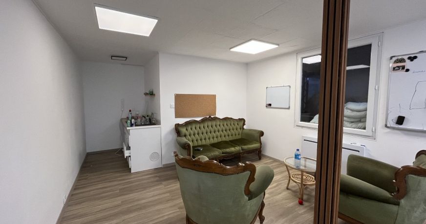 location Bâtiment Gondeville