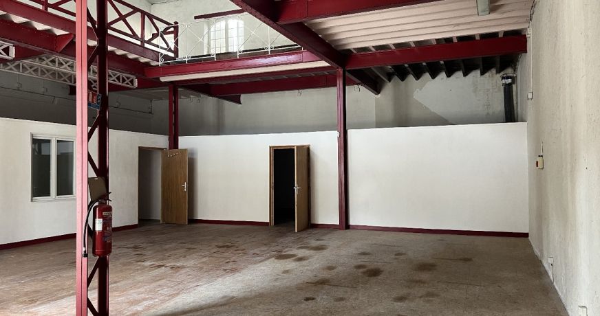location Bâtiment Gondeville