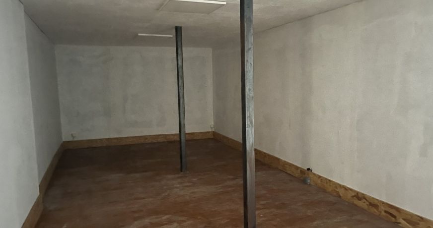 location Bâtiment Gondeville