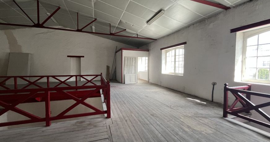 location Bâtiment Gondeville