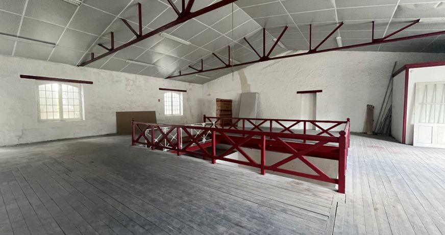 location Bâtiment Gondeville
