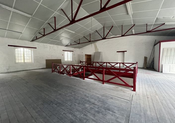location Bâtiment Gondeville
