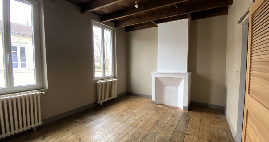 location Maison de ville Jarnac