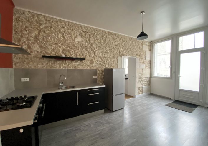 location Maison de ville Jarnac