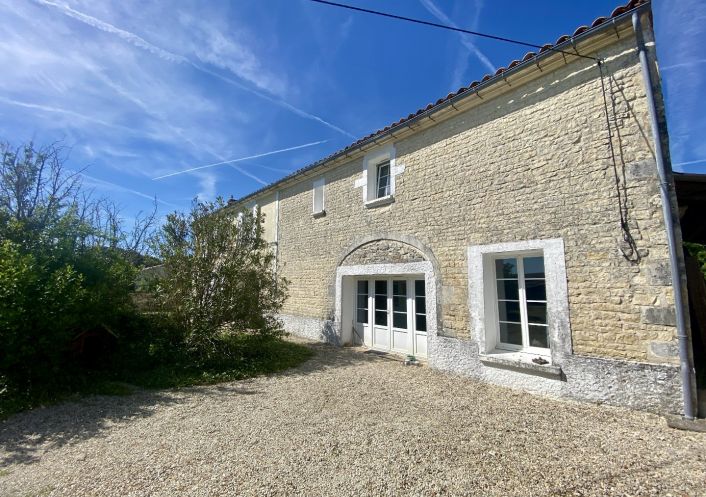 location Maison en pierre Courbillac
