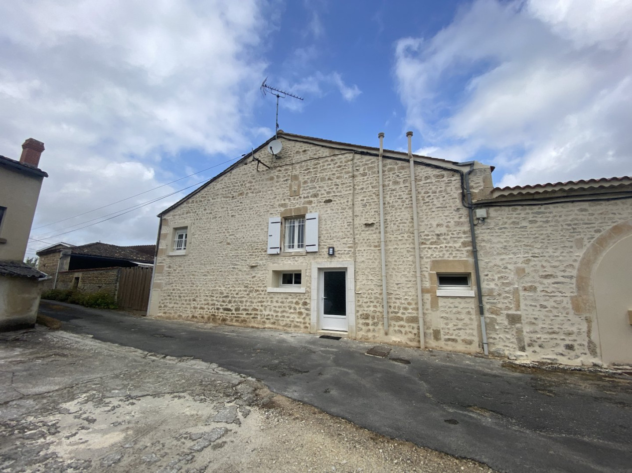 location Maison de village Saint Simeux - Photo 4