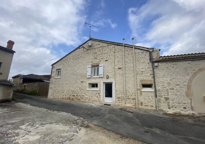 location Maison de village Saint Simeux