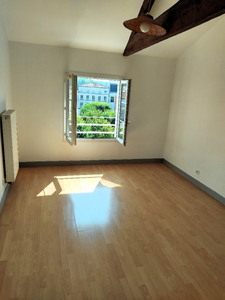 location Appartement Jarnac - Photo 5