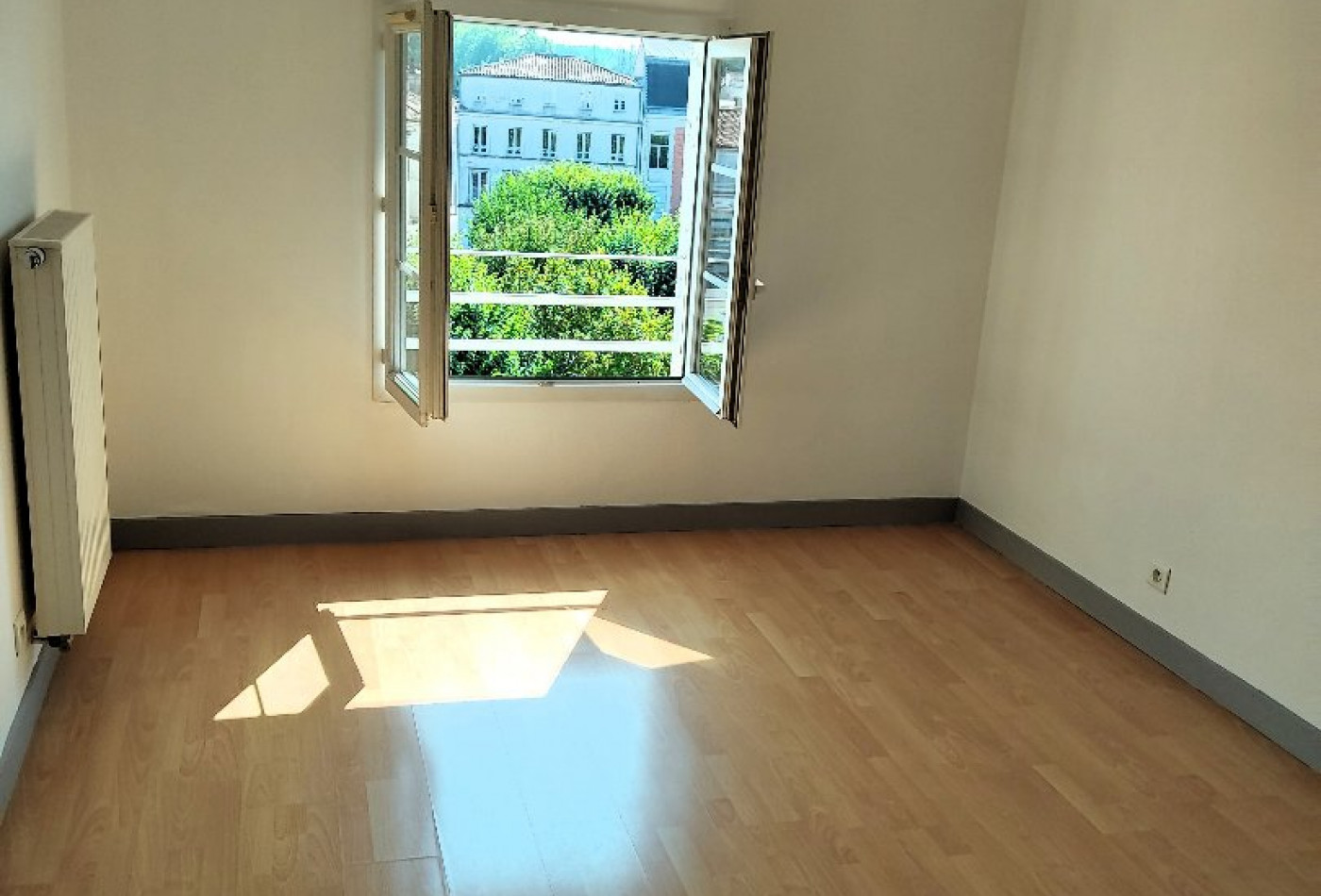 location Appartement Jarnac - Photo 5