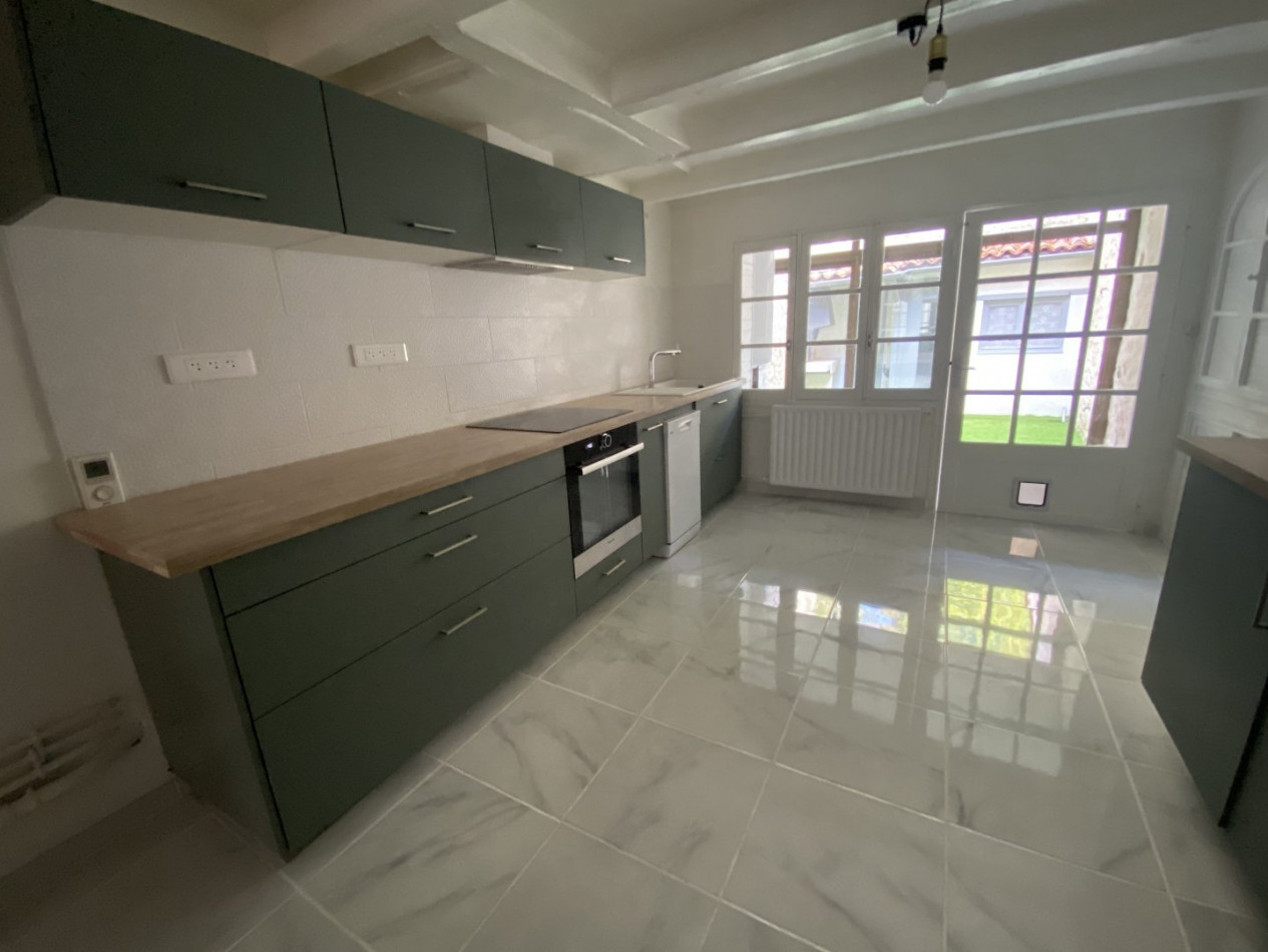 location Maison de ville Chateauneuf Sur Charente - Photo 2