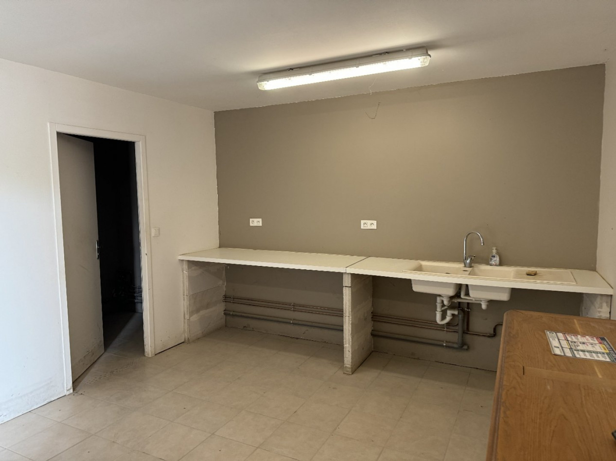 vente Entrepot Bassac - Photo 7