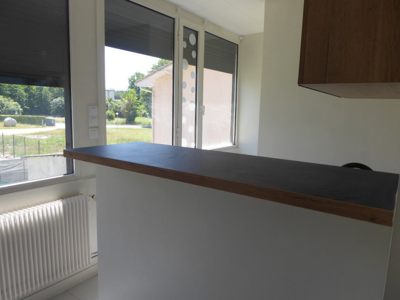 location Maison Sireuil - Photo 2