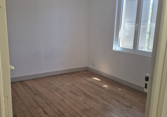 location Maison Sireuil