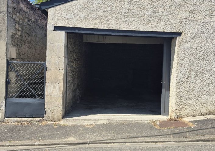 location Maison Sireuil