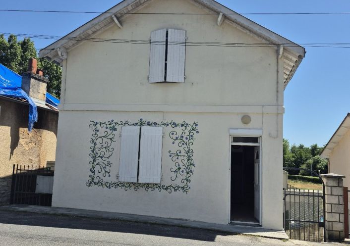 location Maison Sireuil