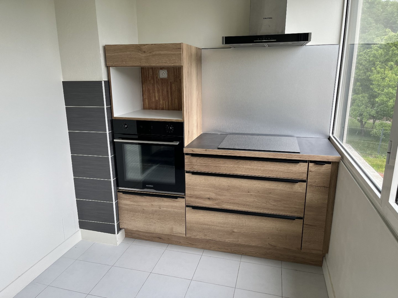 location Maison Sireuil - Photo 2