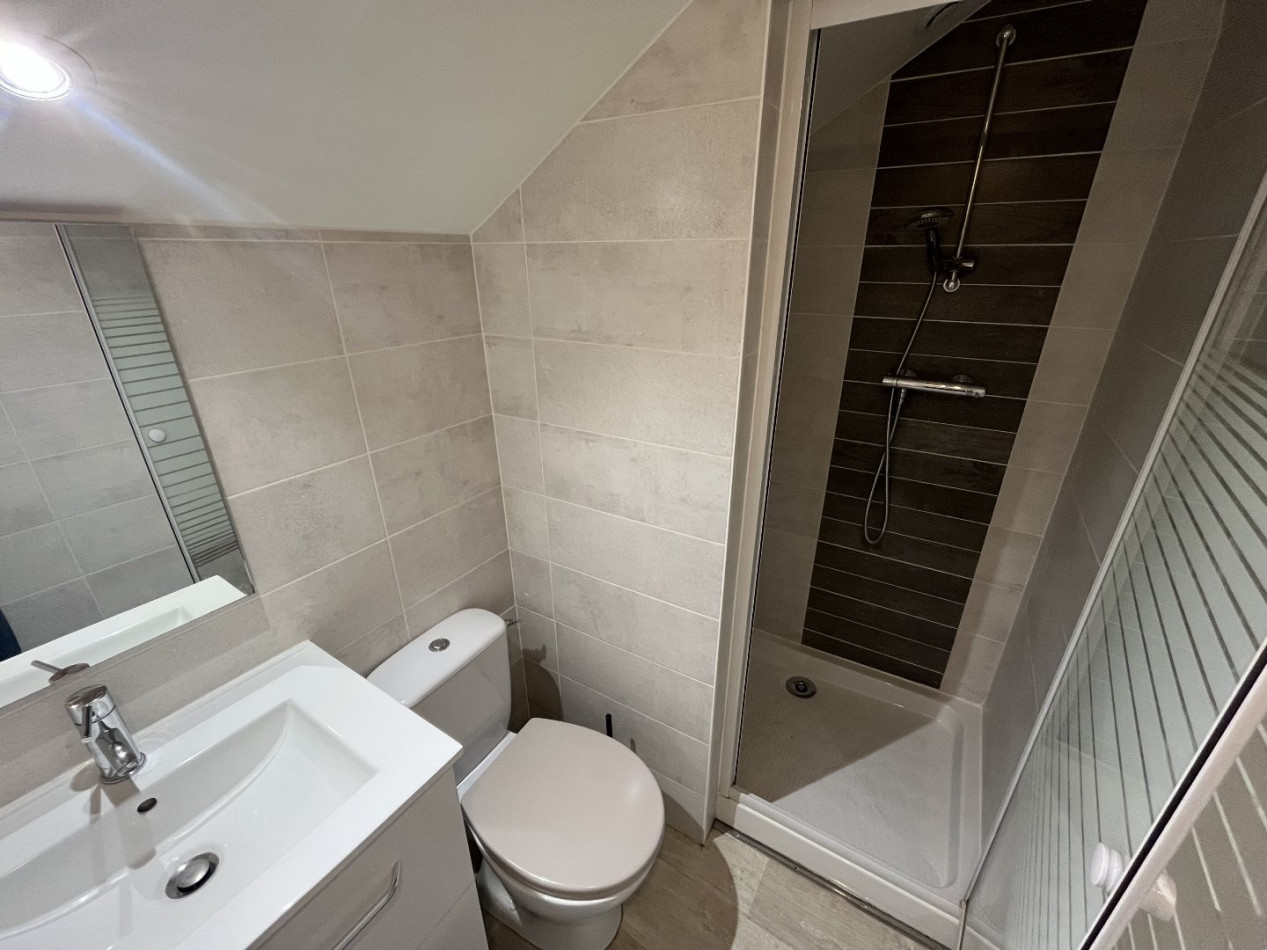 location Maison Sireuil - Photo 9
