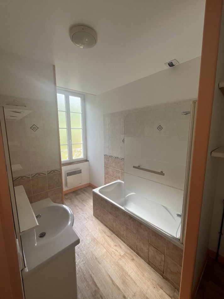 location Appartement Jarnac - Photo 4