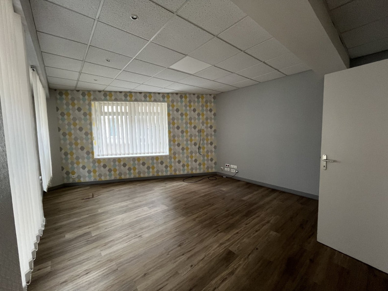 location Bureau Jarnac - Photo 2