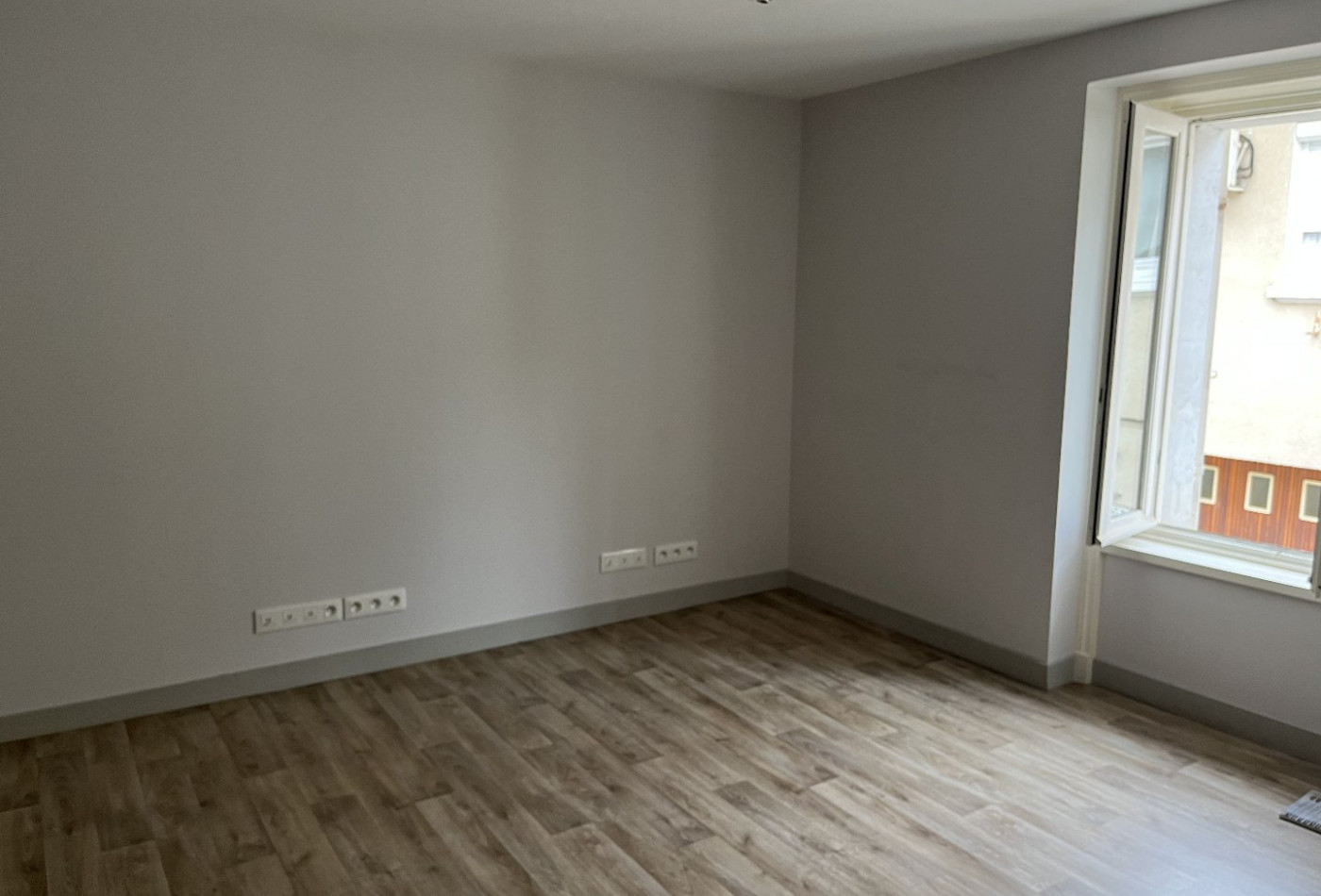 location Bureau Jarnac - Photo 5