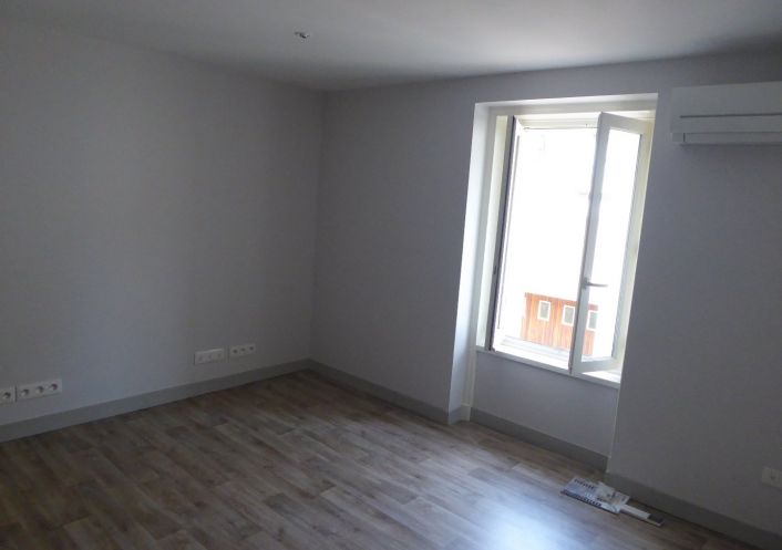 location Bureau Jarnac