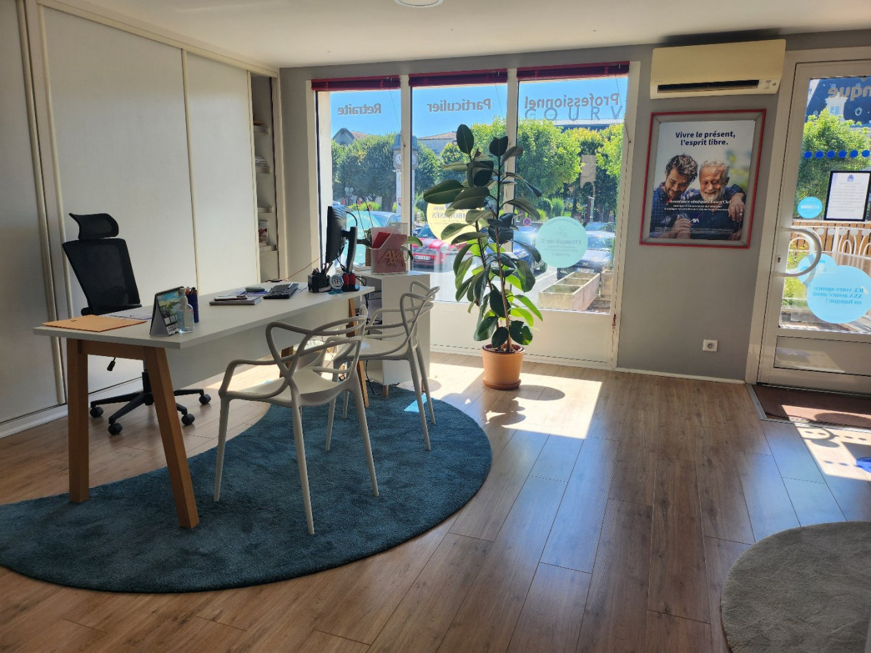 vente Immeuble Jarnac - Photo 1