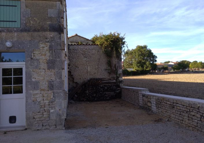 location Maison Anville