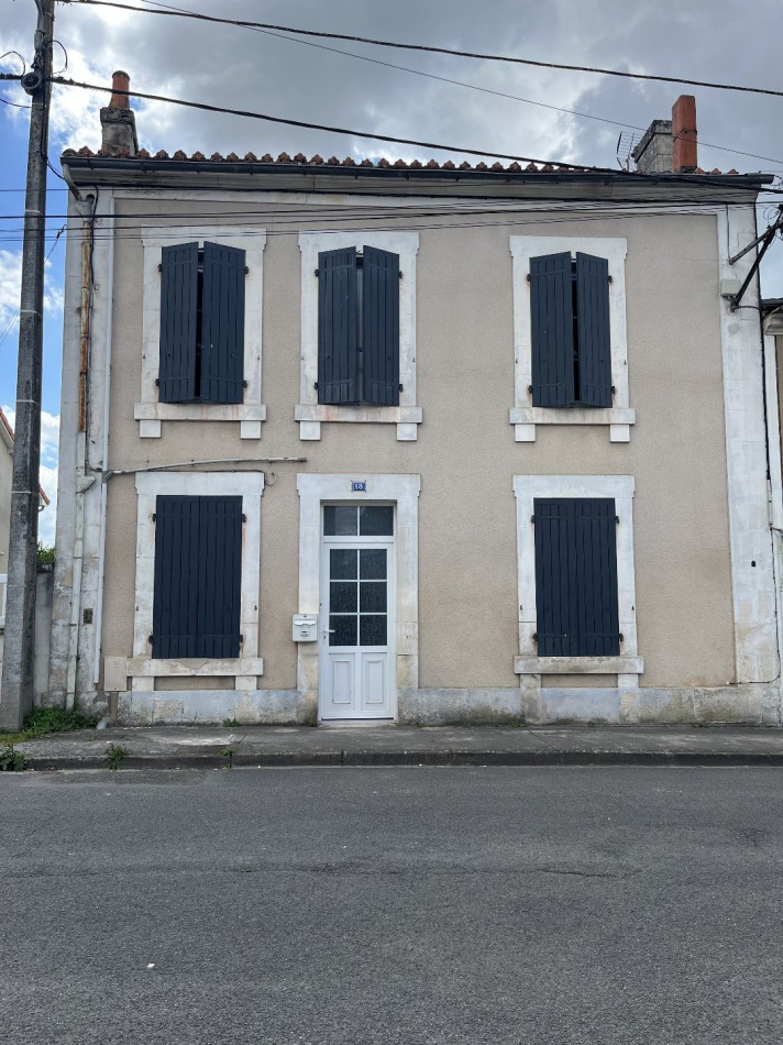 location Maison Chateauneuf Sur Charente - Photo 1