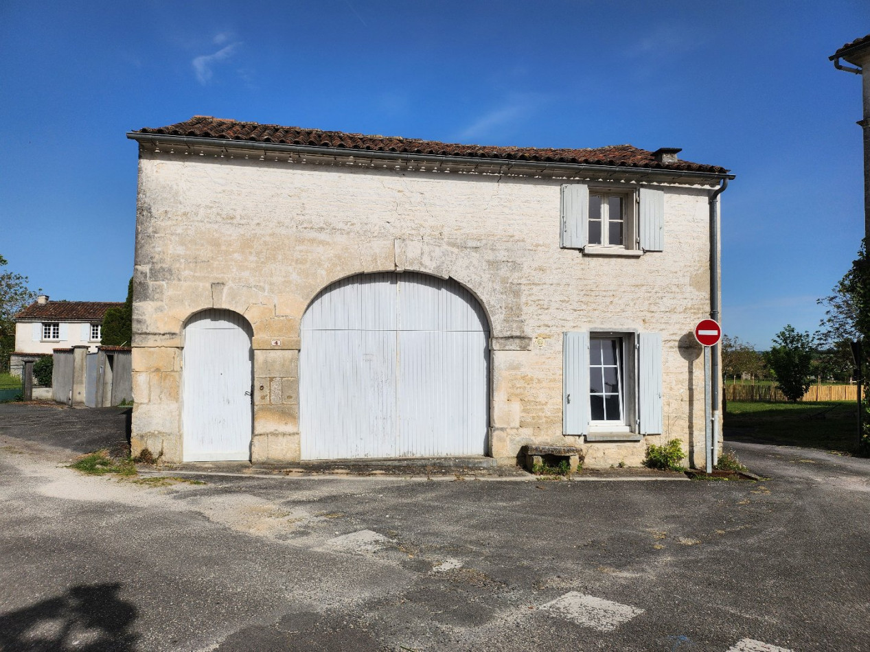 vente Maison Sigogne - Photo 1