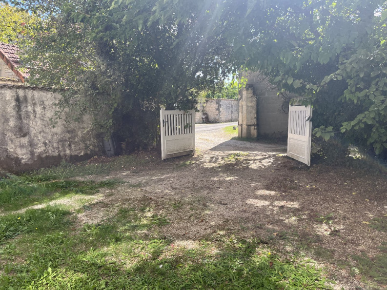 location Maison Chassors - Photo 10