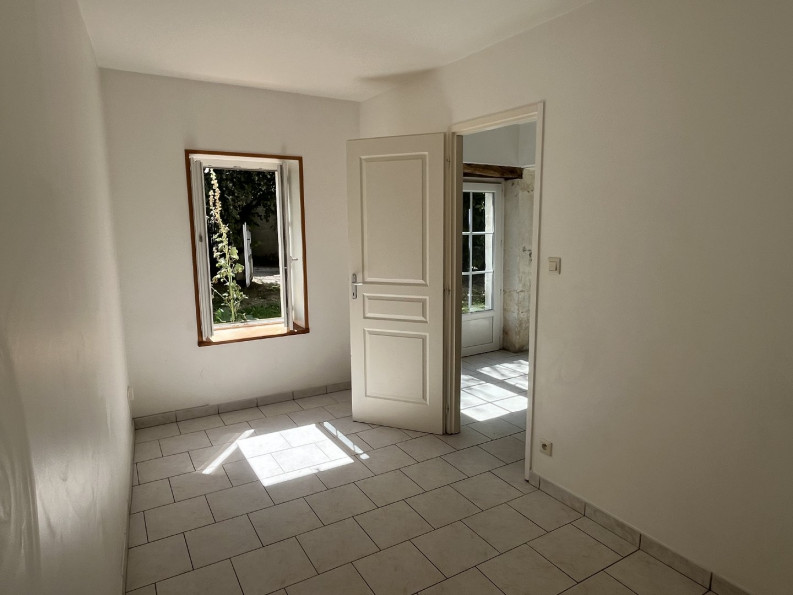 location Maison Chassors - Photo 5