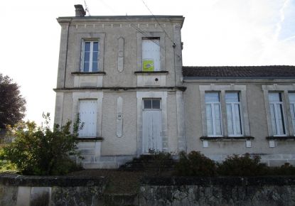 location Maison de village Gondeville