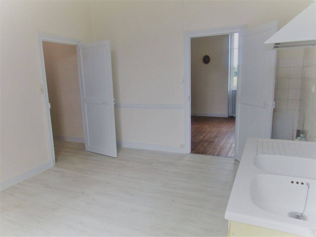 location Maison de village Gondeville - Photo 3