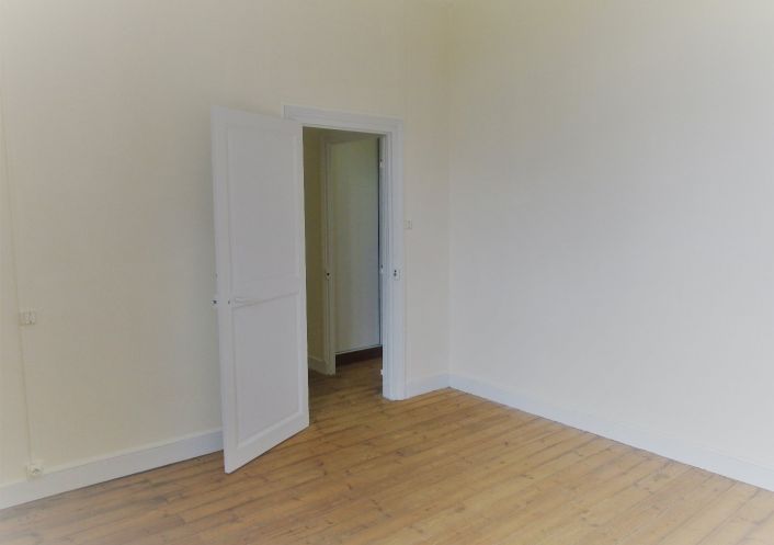 location Maison de village Gondeville