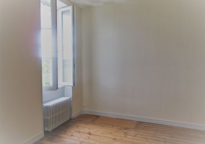 location Maison de village Gondeville