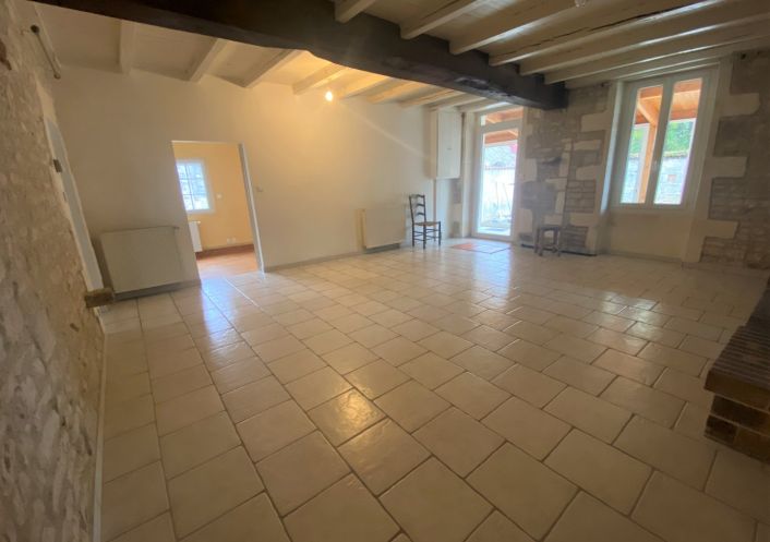 location Maison de village Chassors