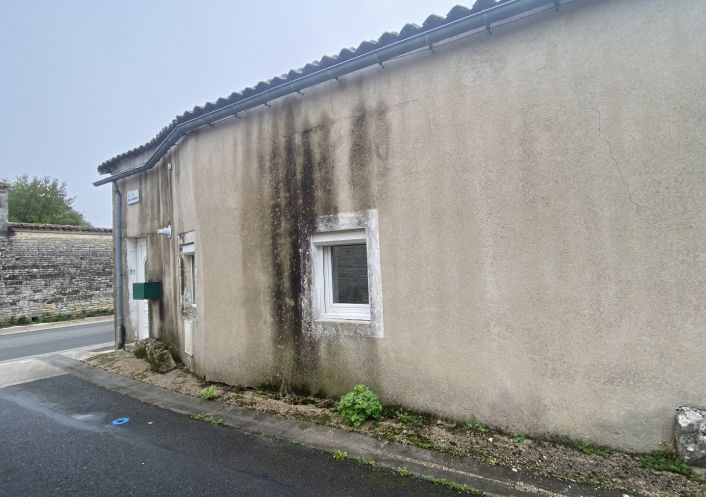 location Maison de village Chassors