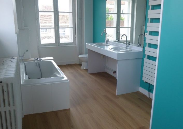 location Maison bourgeoise Jarnac