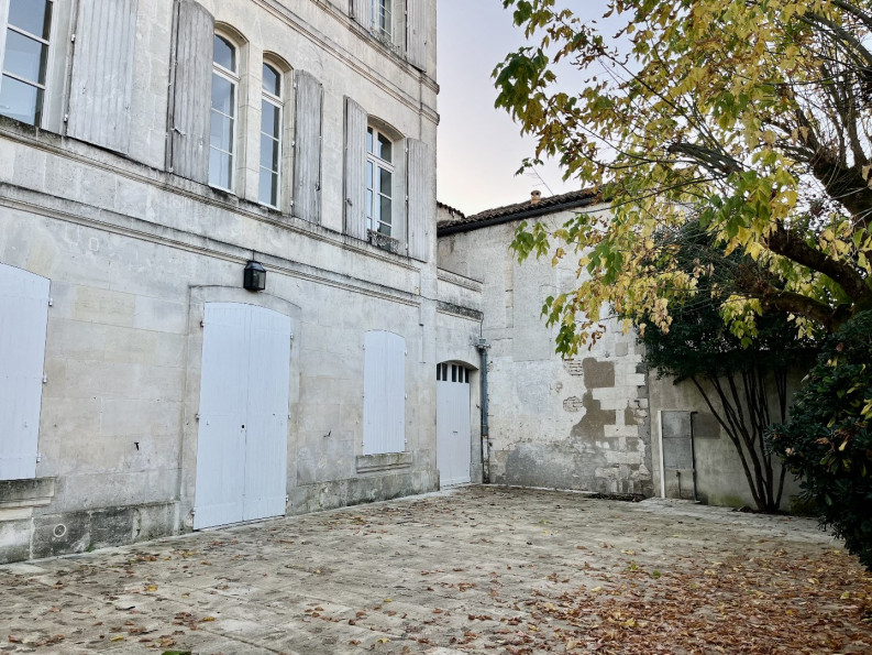 location Maison bourgeoise Jarnac - Photo 2