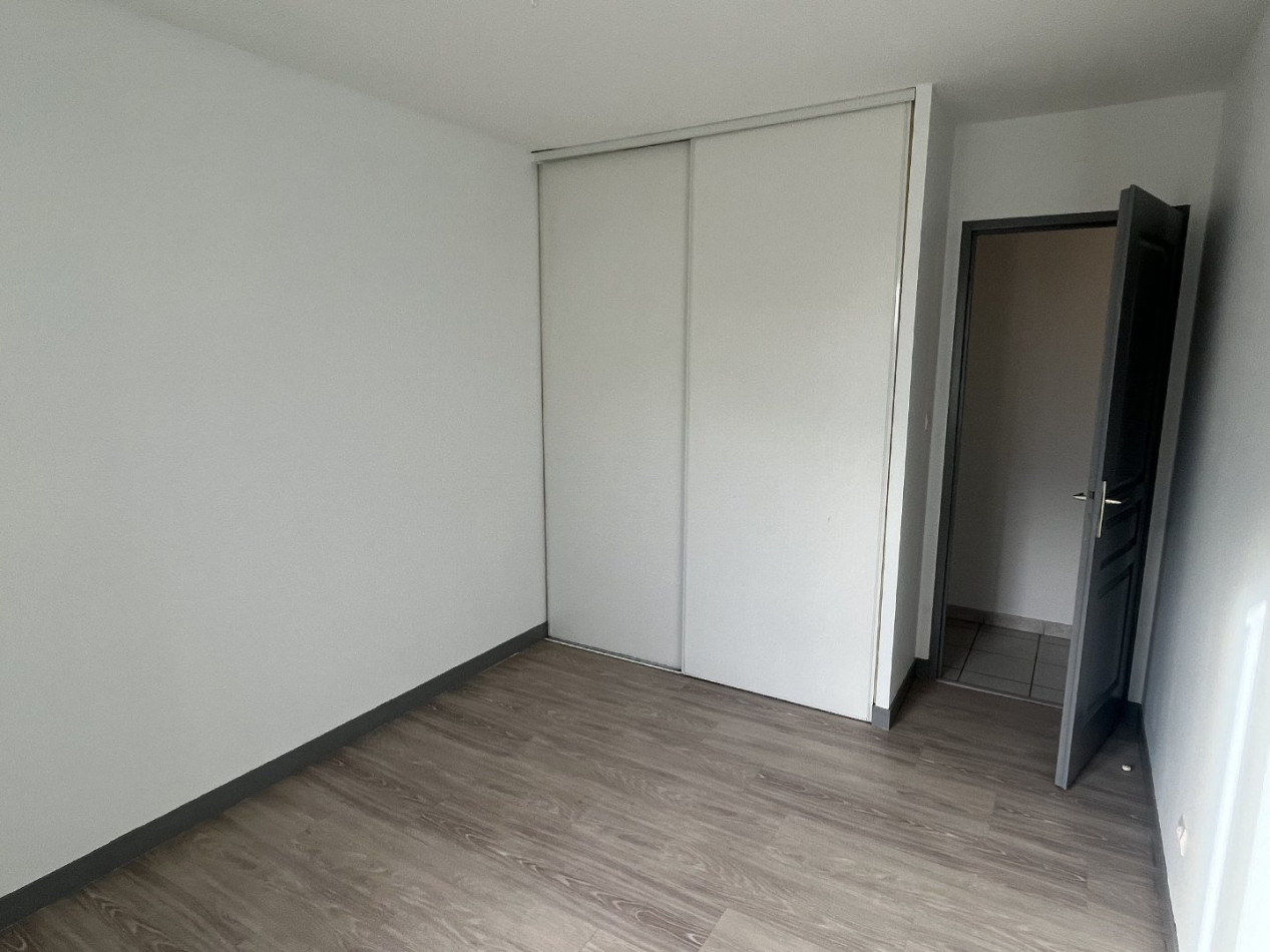location Pavillon Hiersac - Photo 9