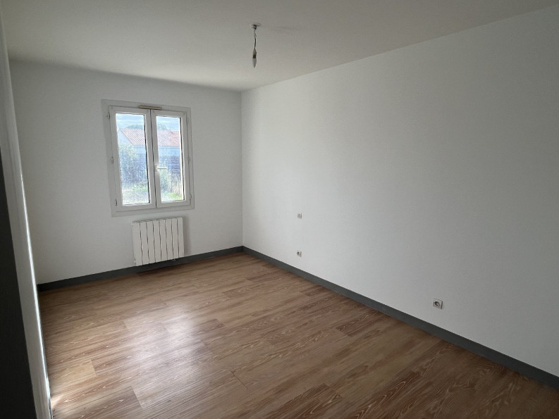 location Pavillon Hiersac - Photo 10