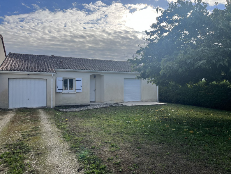 location Pavillon Hiersac - Photo 1