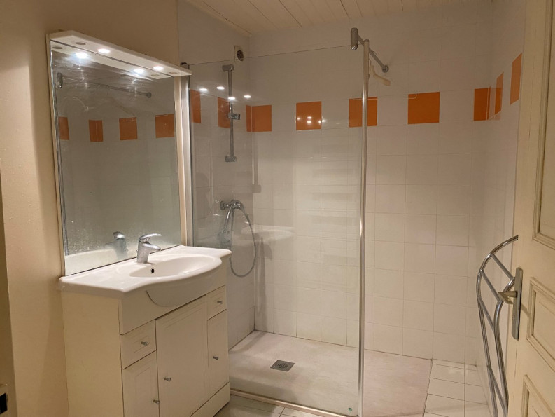 location Appartement Jarnac - Photo 4