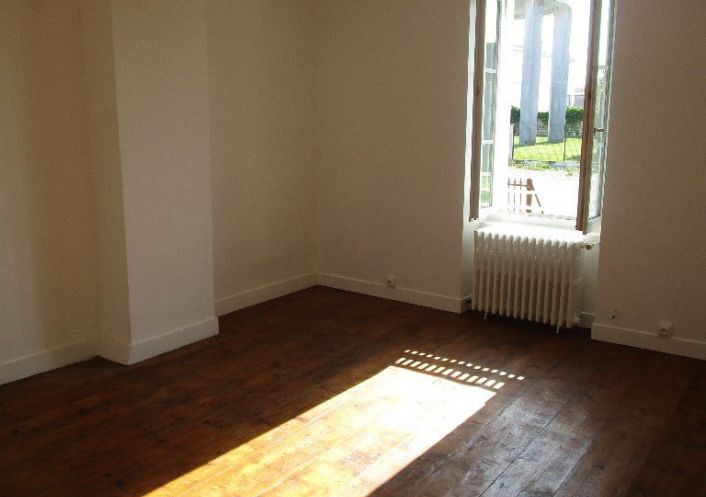 location Maison de ville Jarnac