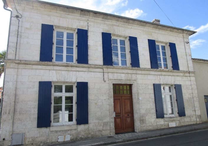 location Maison de village Chateauneuf Sur Charente