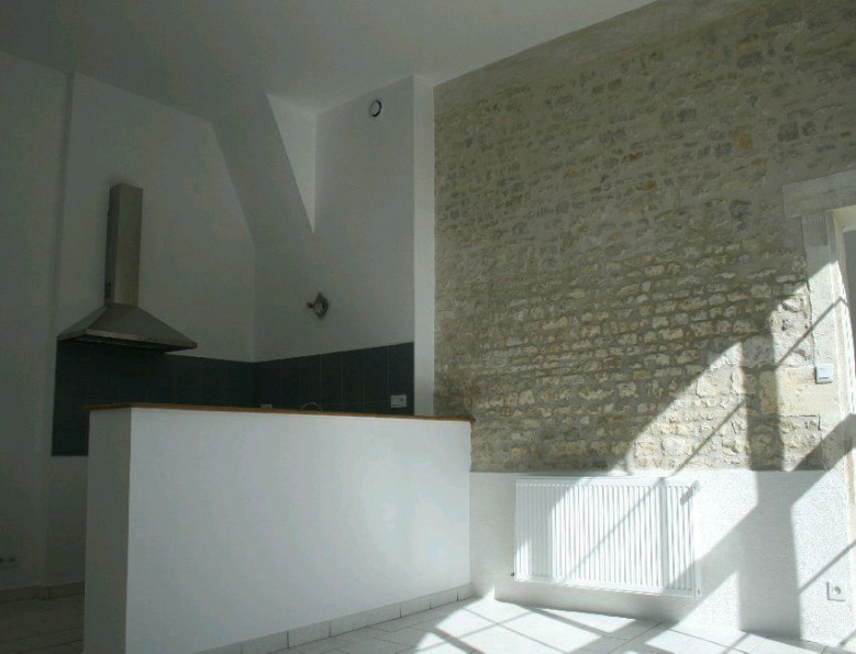 location Maison Chassors - Photo 3