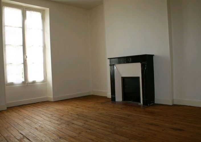 location Maison de ville Jarnac