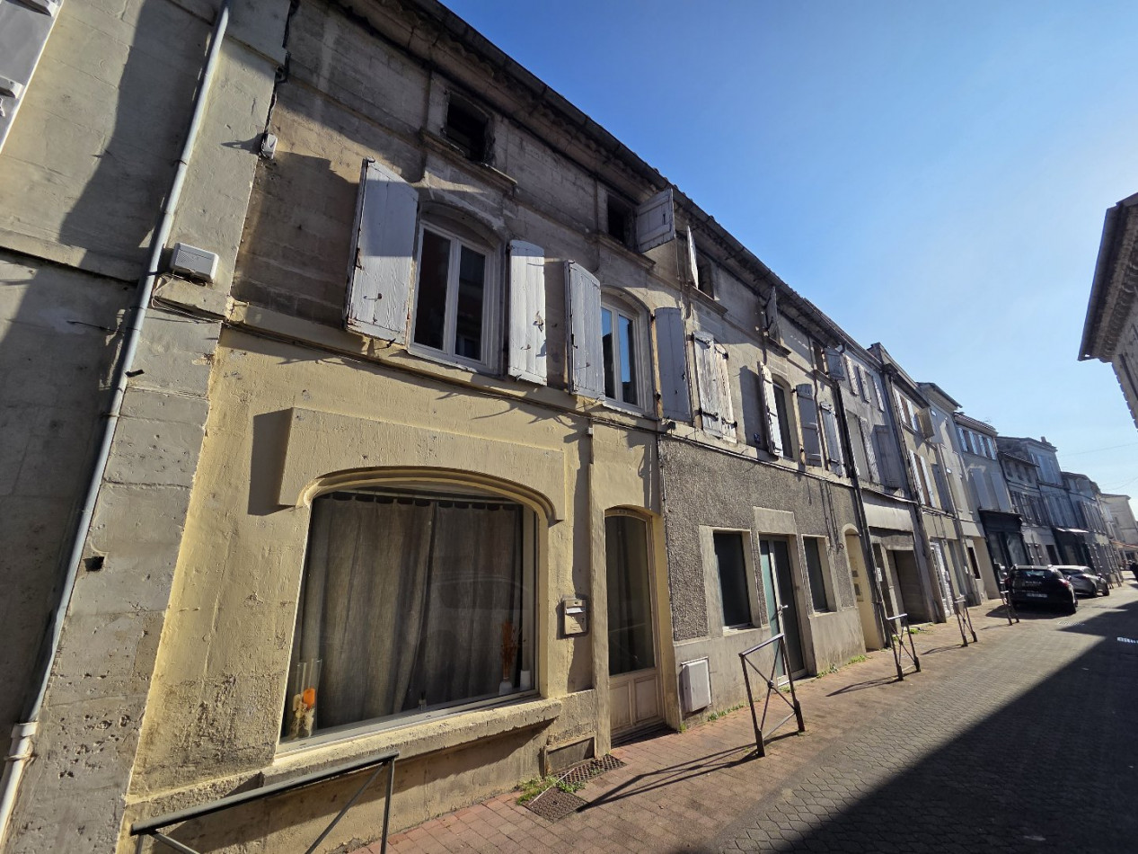 vente Immeuble de rapport Jarnac - Photo 2